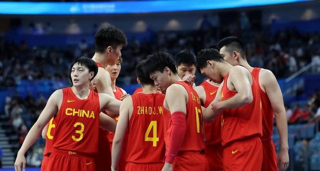 中国篮球联赛开赛在即，球员们争先恐后备战