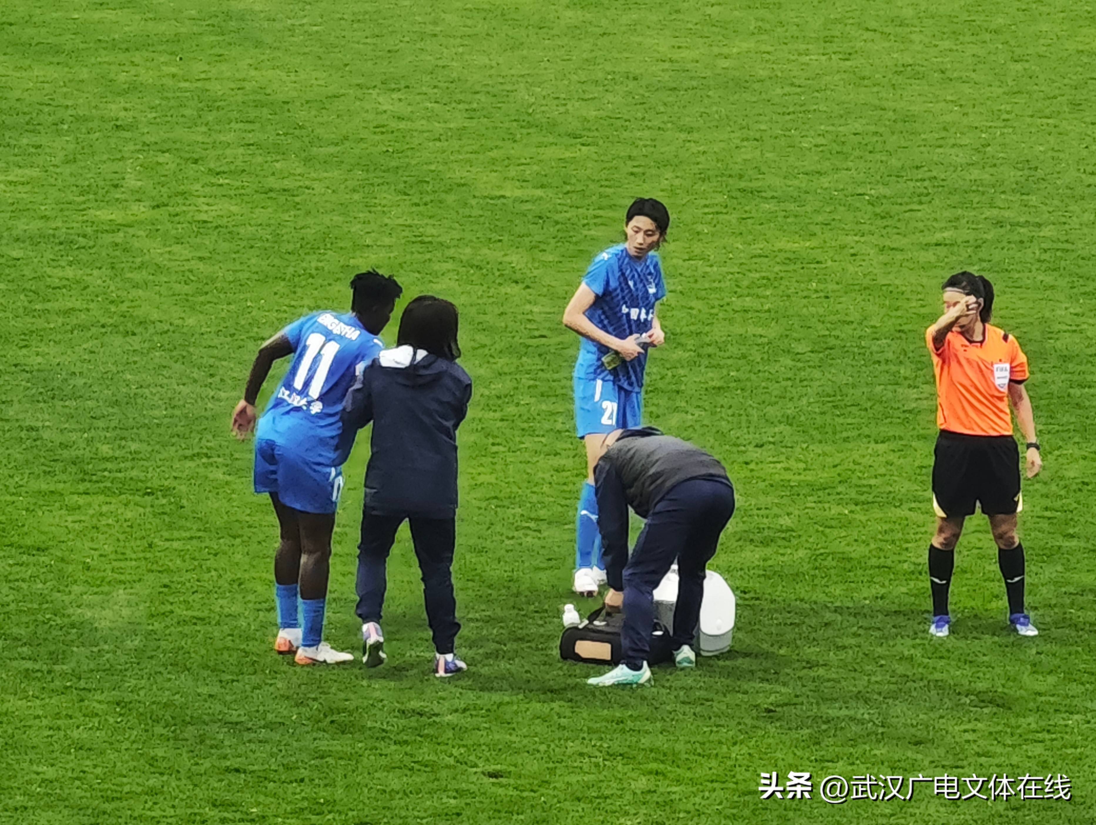 顶级外援连续破门，带领球队取得连胜