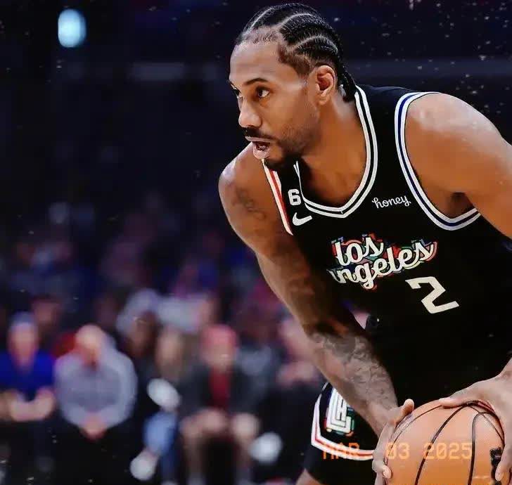 快船打出惊艳表现,莱昂纳德及时解围让对手无还手之力 快船打出惊艳表现,莱昂纳德及时解围让对手无还手之力