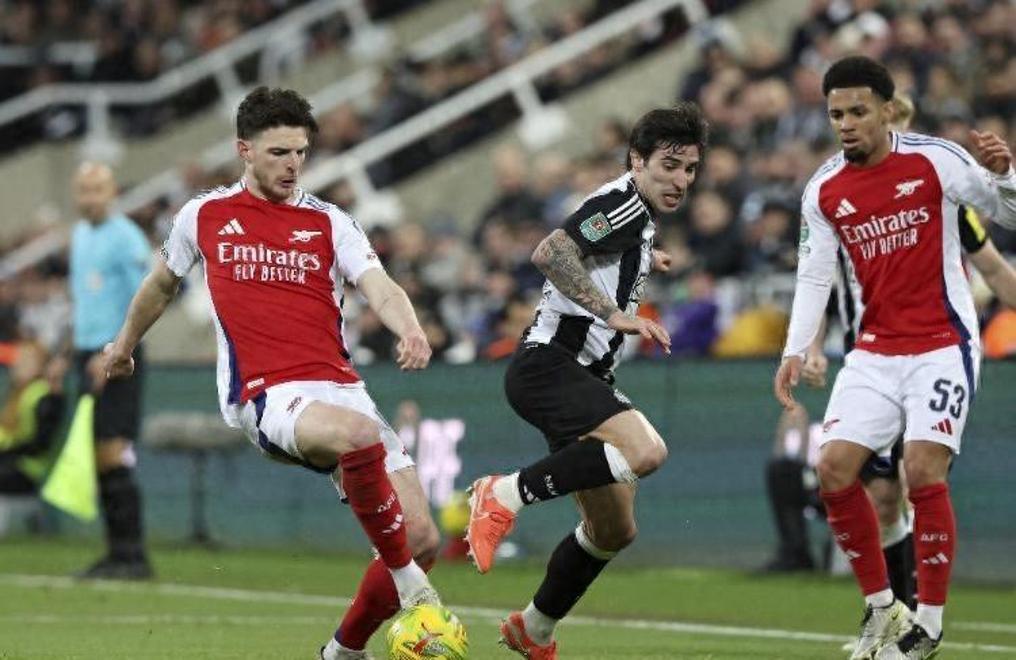 阿森纳主场失利,遭遇三连败 阿森纳主场失利,遭遇三连败