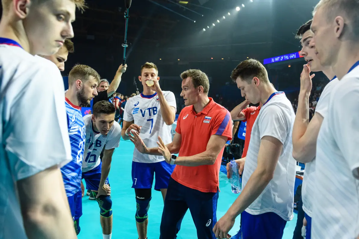 美国队在与俄罗斯队的比赛中失利 美国队在与俄罗斯队的比赛中失利