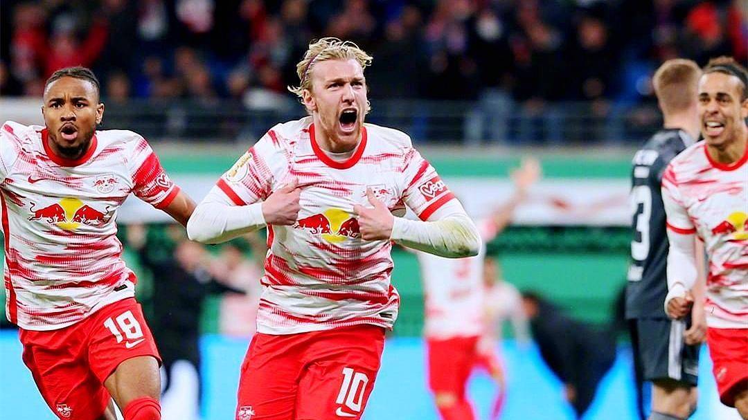 莱比锡红牛主场平局,防线暴露问题 莱比锡红牛主场平局,防线暴露问题