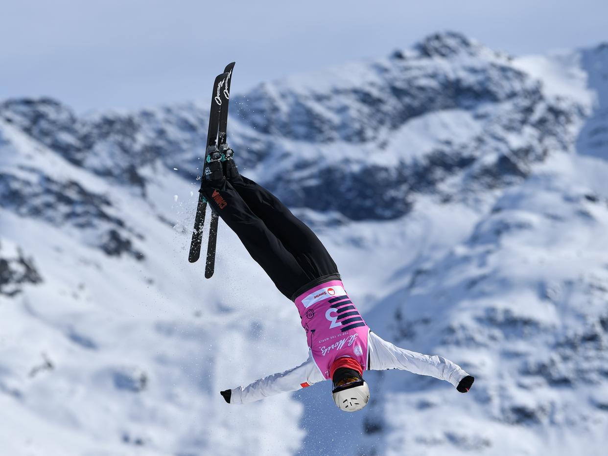 瑞士选手在自由式滑雪赛上取胜 瑞士选手在自由式滑雪赛上取胜