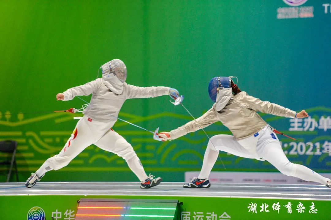 瑞典击剑选手奋勇争先,力夺季军 瑞典击剑选手奋勇争先,力夺季军